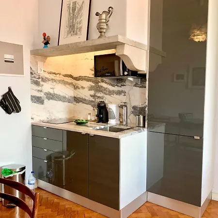 Out Roma Apartamento